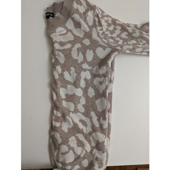 Express Sweaters - Express Leopard sweater